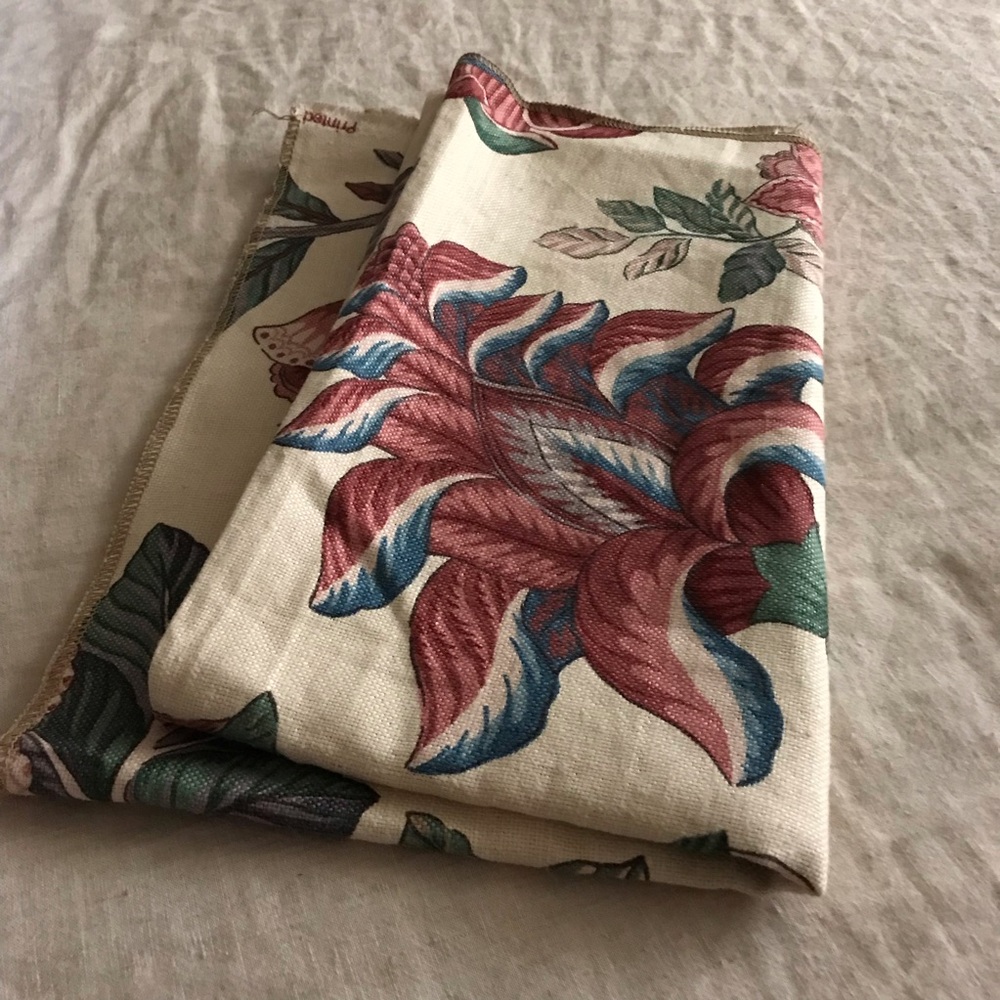 Vintage Cotton Floral Patterned Fabric